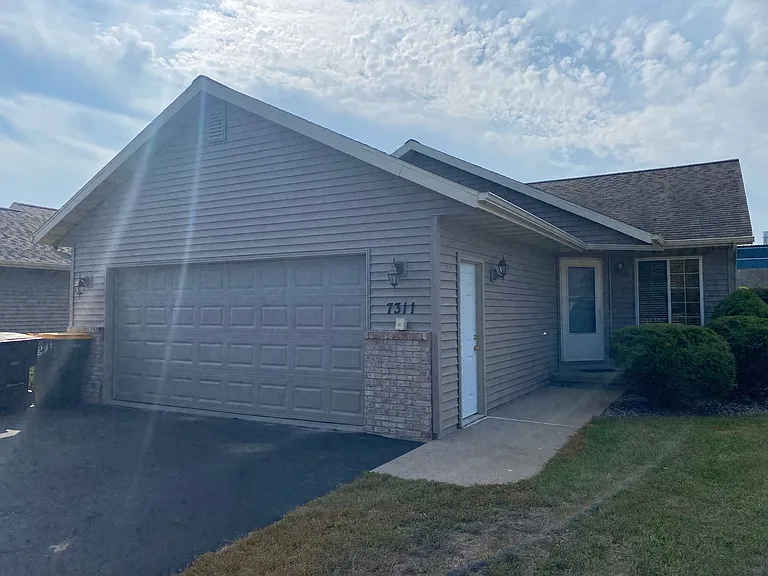 7311 Ryan Amy Dr — Photo 27