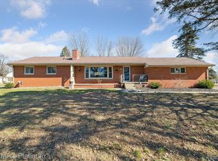 3968 Cemetery Rd, Fowlerville, MI 48836