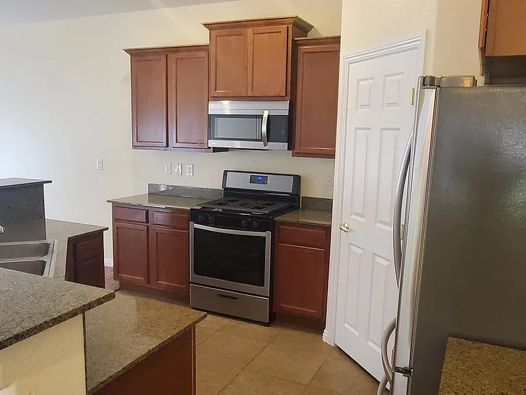 Kitchen with Stainless-steel apliances