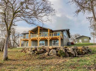 1583 Highway 234, Eagle Pt, OR 97524