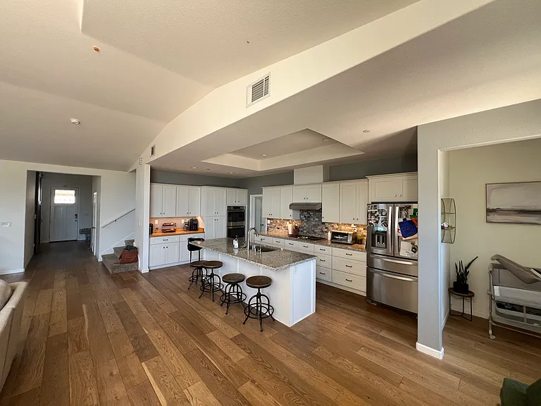 Kitchen & Coffee Bar