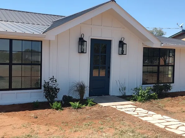 730 E S Edwards, Charlotte, TX 78011