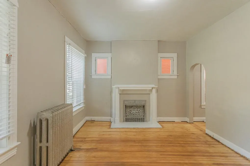 Studio, 400 sqft, $1,195 — Photo 1