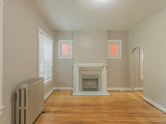 4th image of 1553 Steele St APT 5