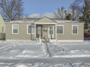 17817 Bayne St, Roseville, MI 48066