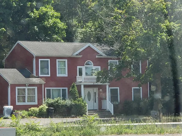 2475 Nesconset Highway, Stony Brook, NY 11755