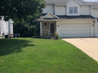 2262 11th St, Coralville, IA 52241