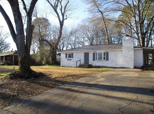 17 Iron Belt Rd SE, Cartersville, GA 30120