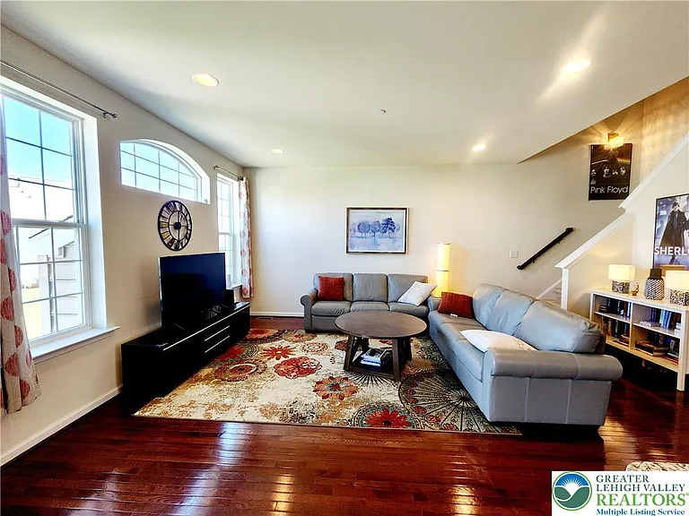 4620 Woodbrush Way — Photo 8