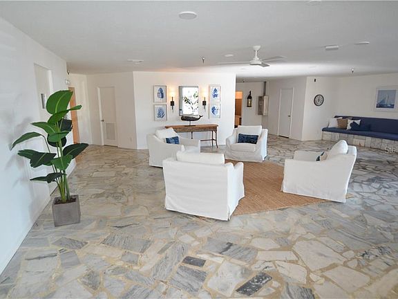 5th image of 333 N Atlantic Ave APT 406