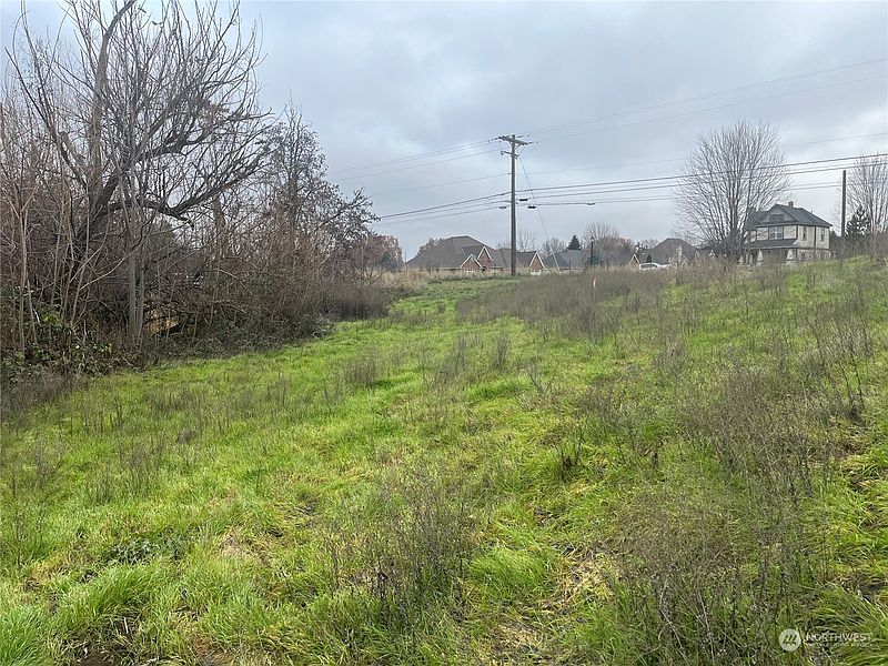 4th image of 2552 Cottonwood Road