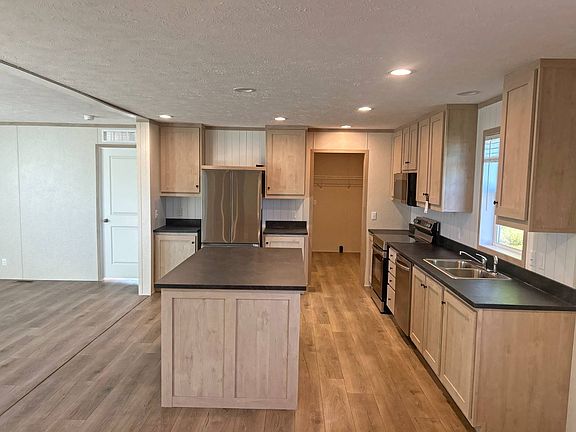 2nd image of 781 W Walcott Rd #184