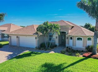 198 W Pine Valley Ln, Rotonda West, FL 33947