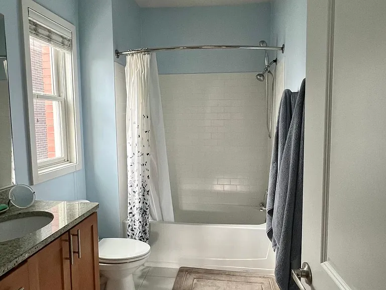 1425 11th St NW — Photo 9