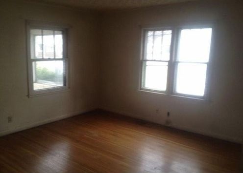 5th image of 2021 Wallace Ave