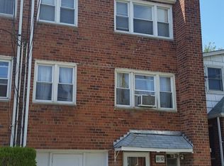 83-52 265th Street, Floral Park, NY 11004