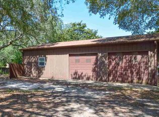 1228 Holliday Dr, Gulf Breeze, FL 32563