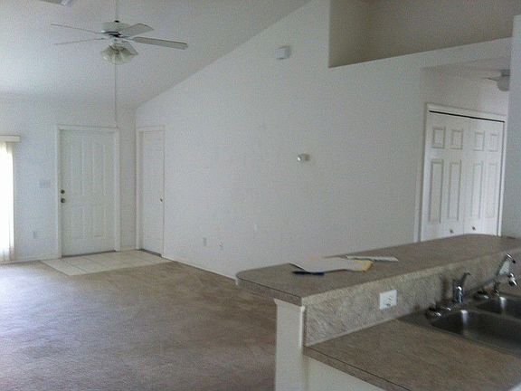 4th image of 4026 SW 14th Pl