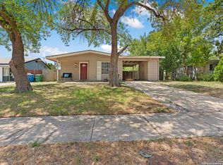 5134 Village Trail Dr, San Antonio, TX 78218