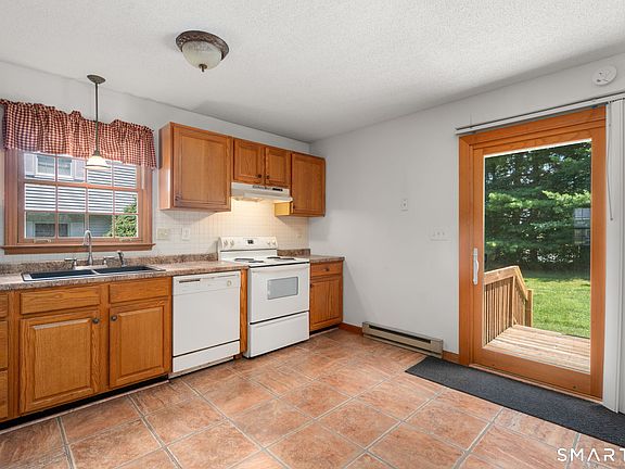 5th image of 13 Holt Street #80