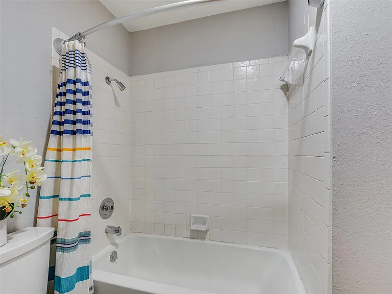 12900 Campos Dr — Photo 15
