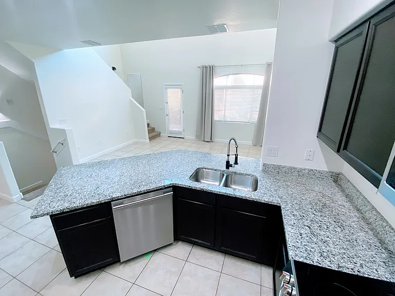 2150 W Alameda Rd #1178 — Photo 2