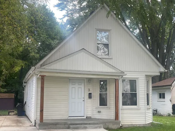 9 Ellwood Blvd, Mount Clemens, MI 48043