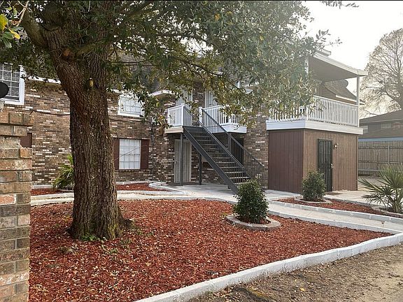 3rd image of 5805 Tall Timbers Dr #D
