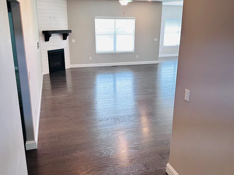 1648 N Pinnacle Ave — Photo 4