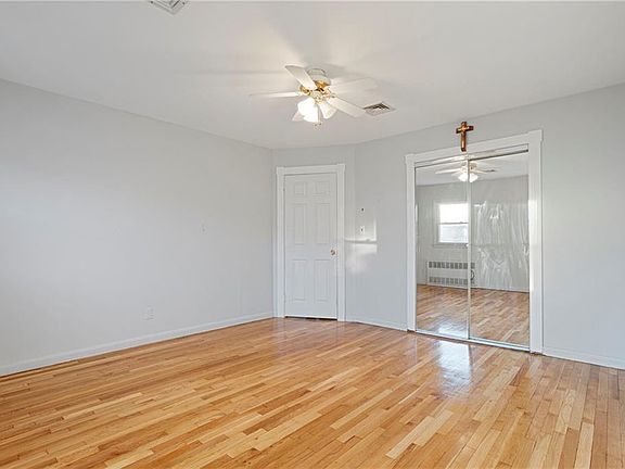 3rd image of 2136 Bergen Ave