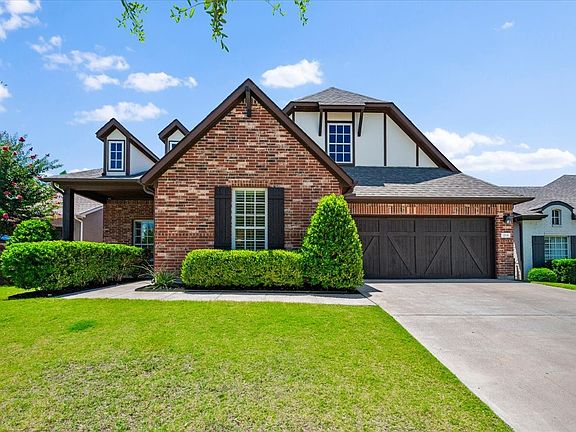 2nd image of 214 Parkview Dr
