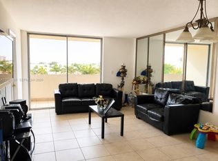 Samari Lake East, Hialeah Gardens, FL 33016