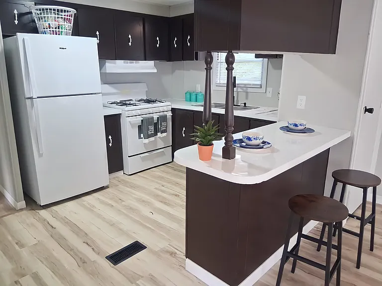 54 Deerwood Park — Photo 2