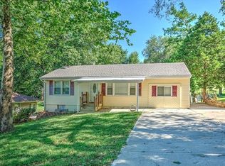 1312 E Antrim Ln, Independence, MO 64050