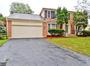 17 Coachlamp Ct, Silver Spring, MD 20906