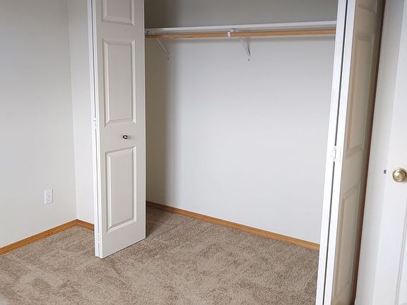 4th image of 155 NE Kettle St APT A202