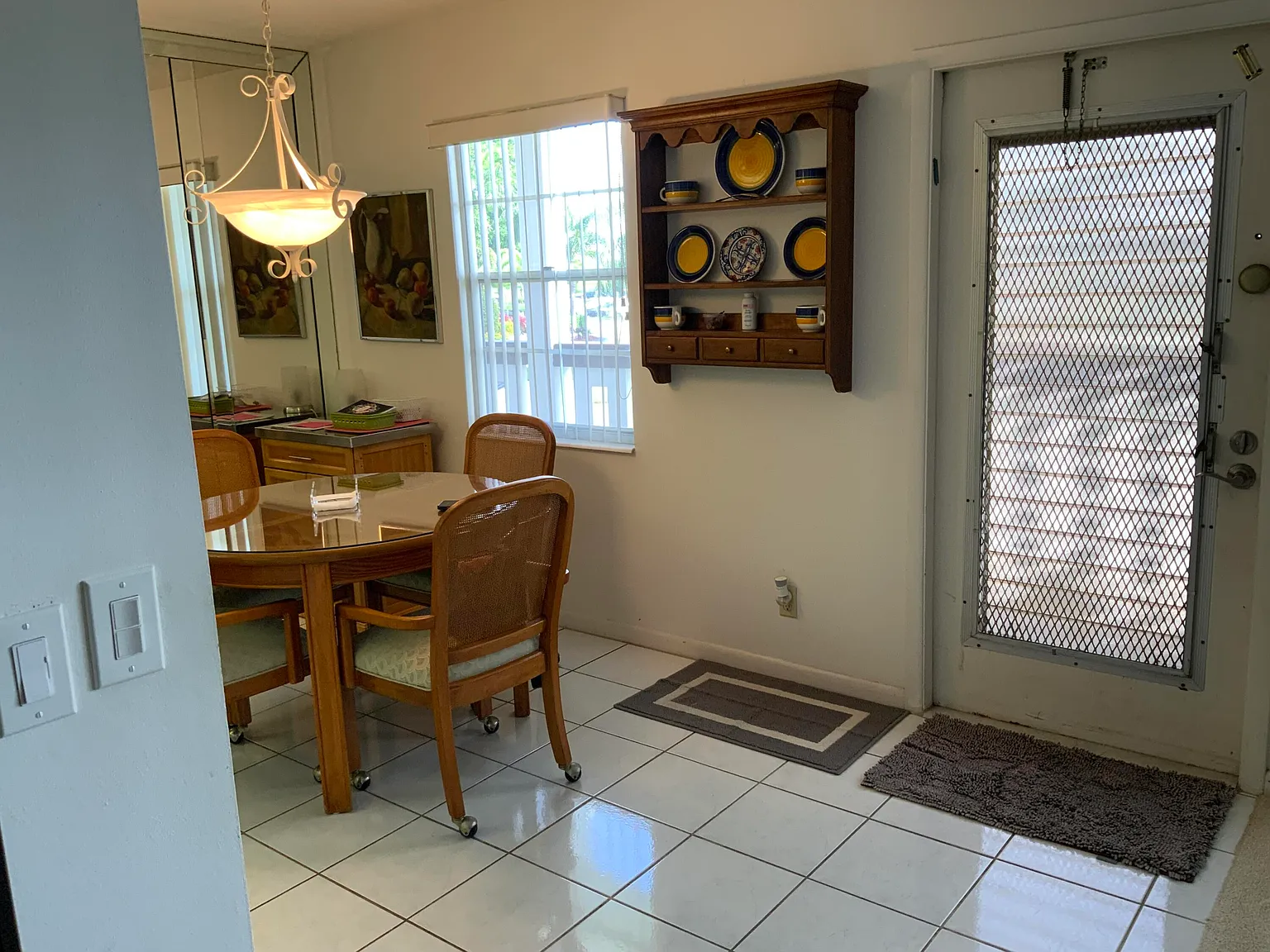 2 bed, 2.0 bath, 880 sqft, $3,200 — Photo 2
