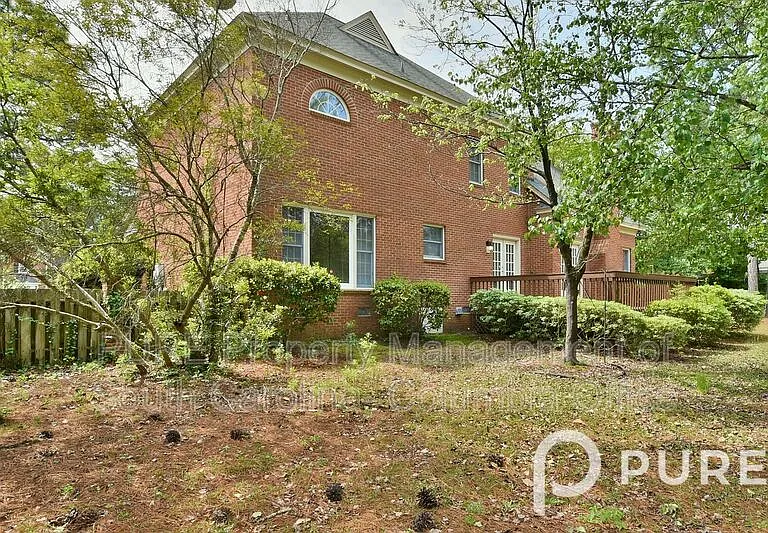 208 Shallow Brook Dr — Photo 9