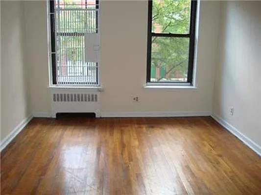 Rented by Luxor Homes & Investment Realty | media 43