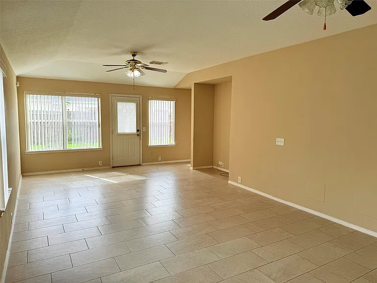 10610 Sugar Place Ct — Photo 9