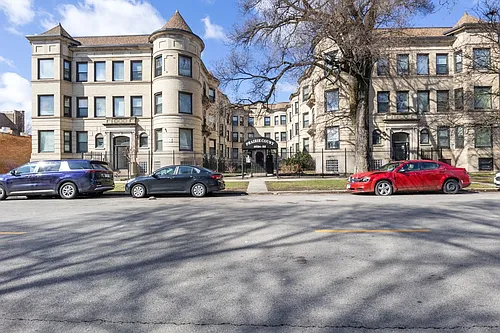 6042 S Prairie Ave #2 Photo 1