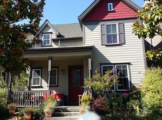 2042 Serra Ln, Hercules, CA 94547