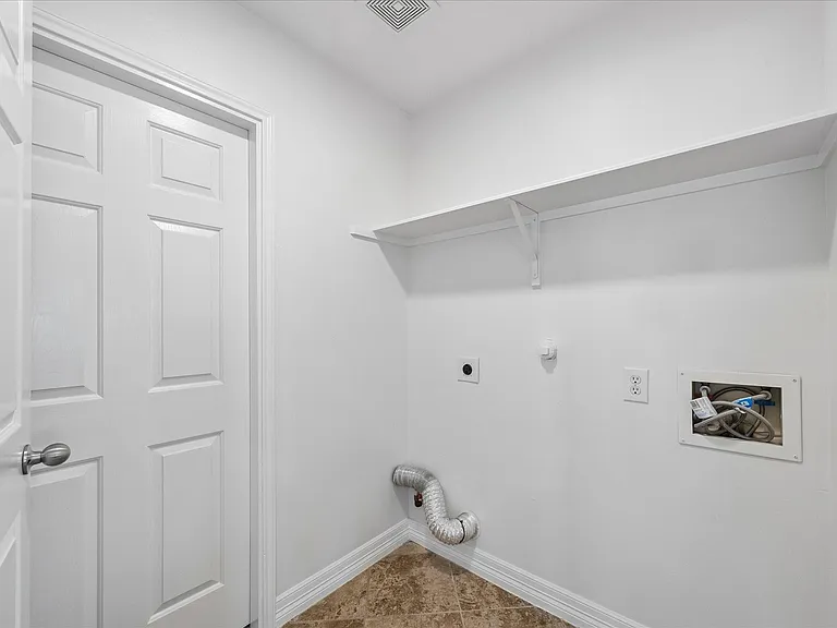 8310 Hardy Elm St — Photo 23