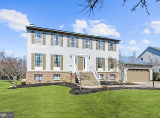 162 Preakness Dr, Mount Laurel, NJ 08054