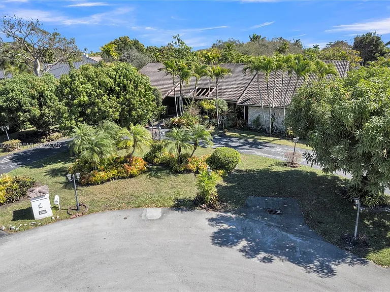 15305 SW 74th Ct — Photo 6