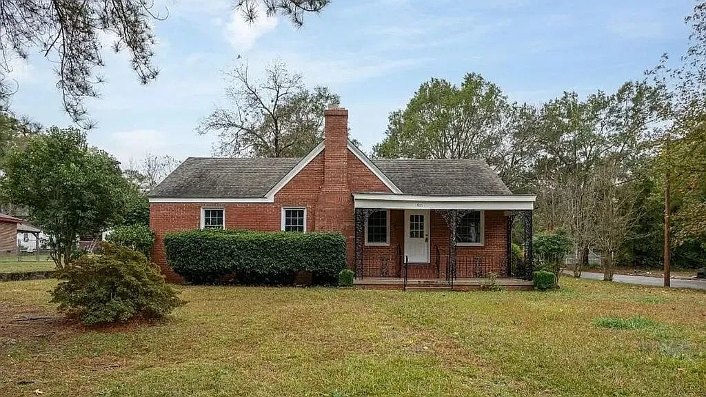 Property main image