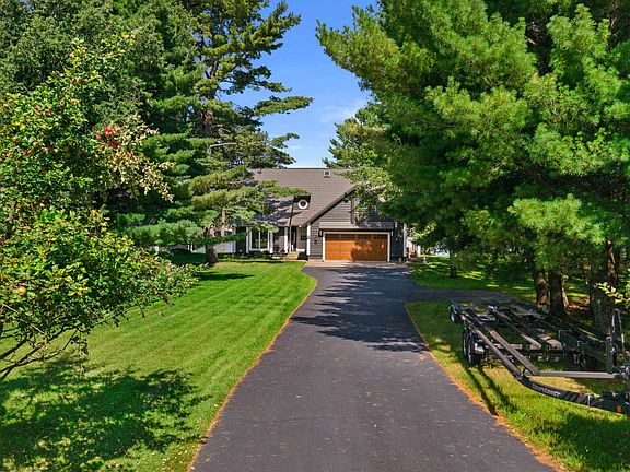 4th image of 836 Manchester Ct