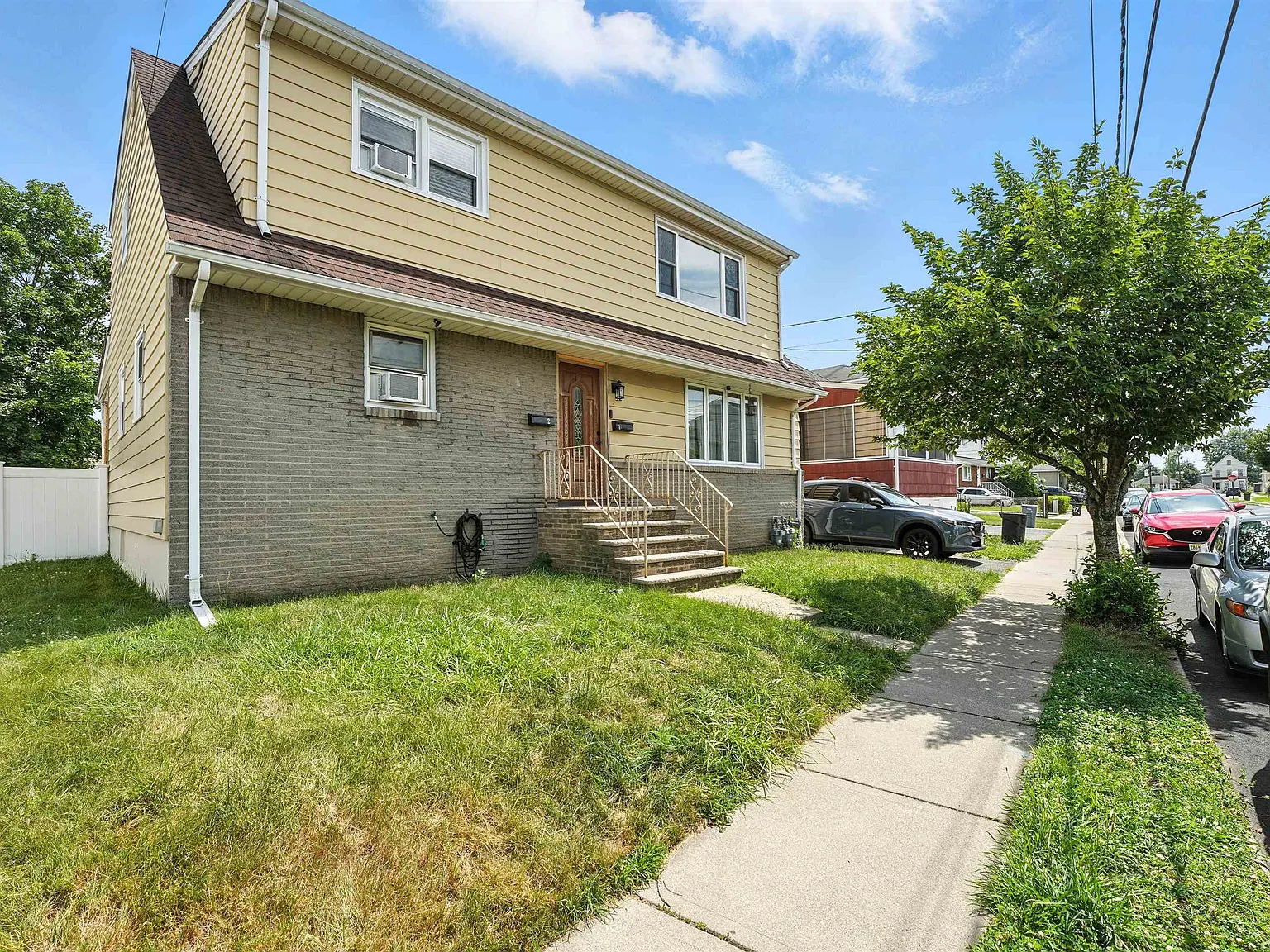 2 bed, 1.0 bath, $2,450 — Photo 1