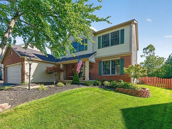 2nd image of 755 Lone Rise Dr E