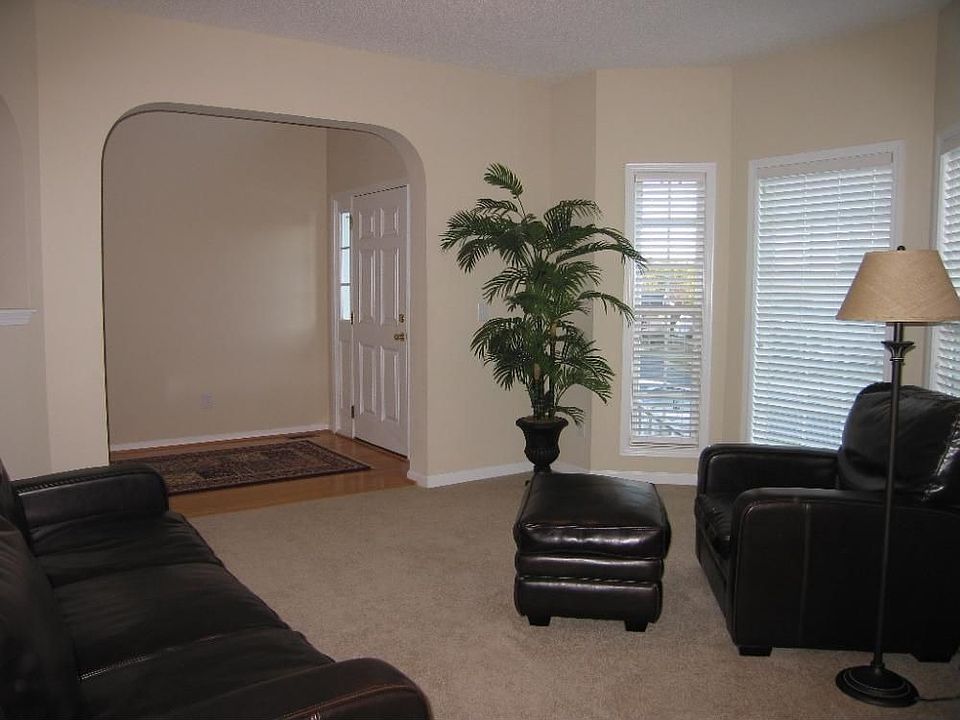 2nd image of 422 Keowee Dr
